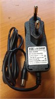 Зарядное устройство HB-084050 для тележек CW 8,4V/0,5A (Charger) горизонтальное 1044416