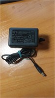 Зарядное устройство HB-0804005 для тележек CW 8,4V/0,5A (Charger) вертикальное 1000052